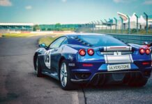 Dlaczego 50 Cent nie może kupić Ferrari?